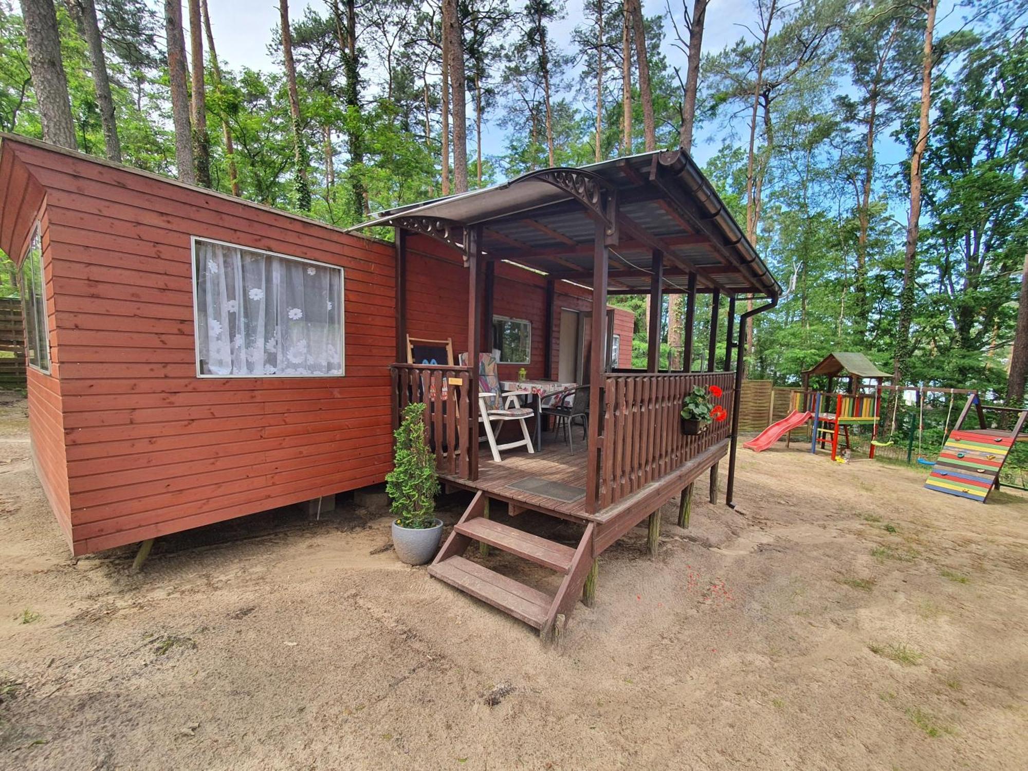 Pod Sosnami Osrodek Wypoczynkowy Letnisko Holiday home *